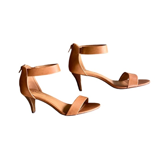 Style & Co Open Toe Camel Colored Heels with Ankle Strap and Zipper Back - Picture 3 of 7